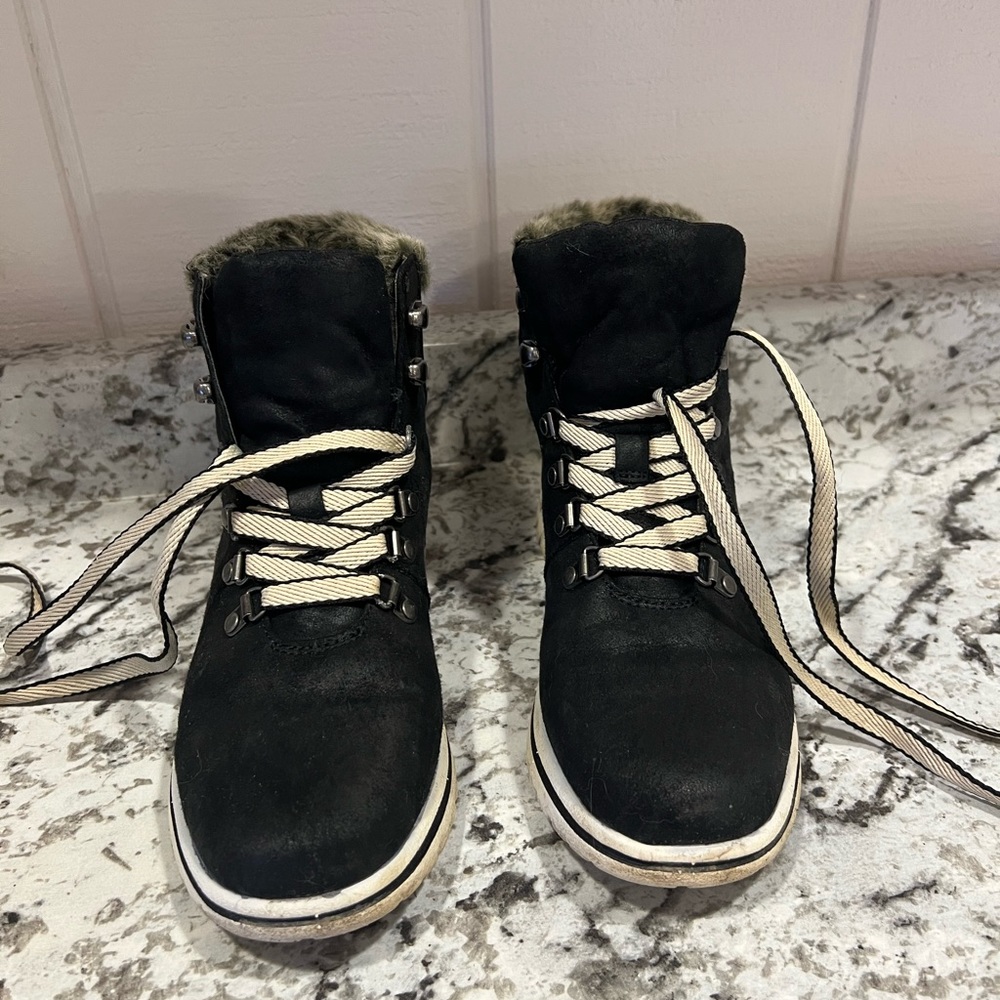 Cliffs Winter Boots - image 4